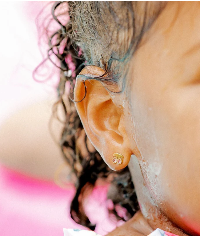 Screwback Stud - Pink Cherry