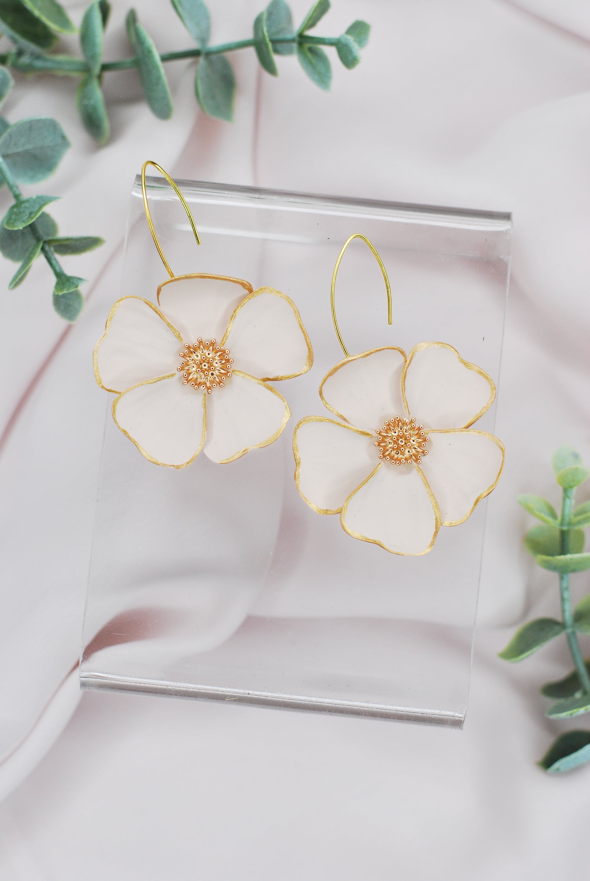 Gold Trimmed Cream Flower Earrings