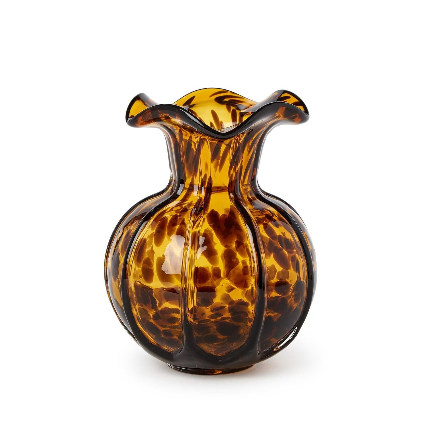 Ruffle Tortoise Vase