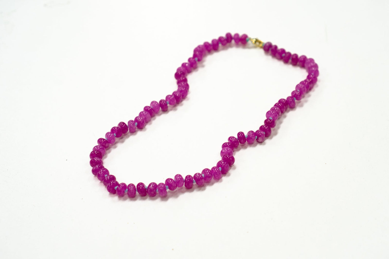 Clearwater Beaded Necklace- Magneta