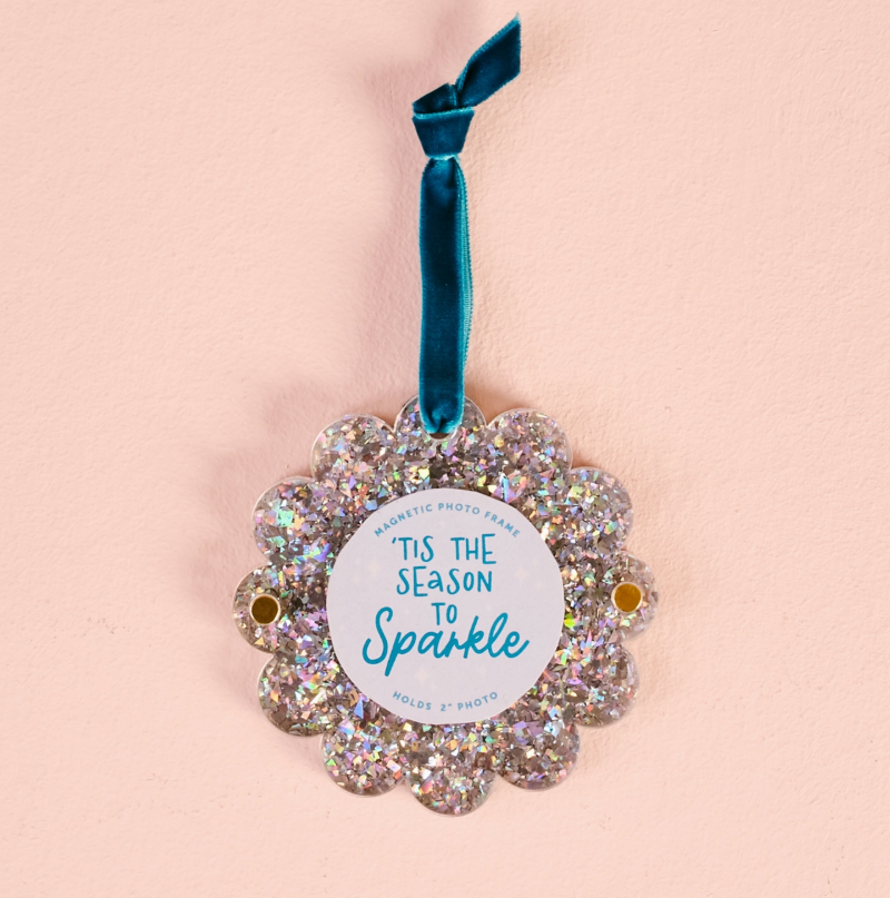 Round Frame Ornament