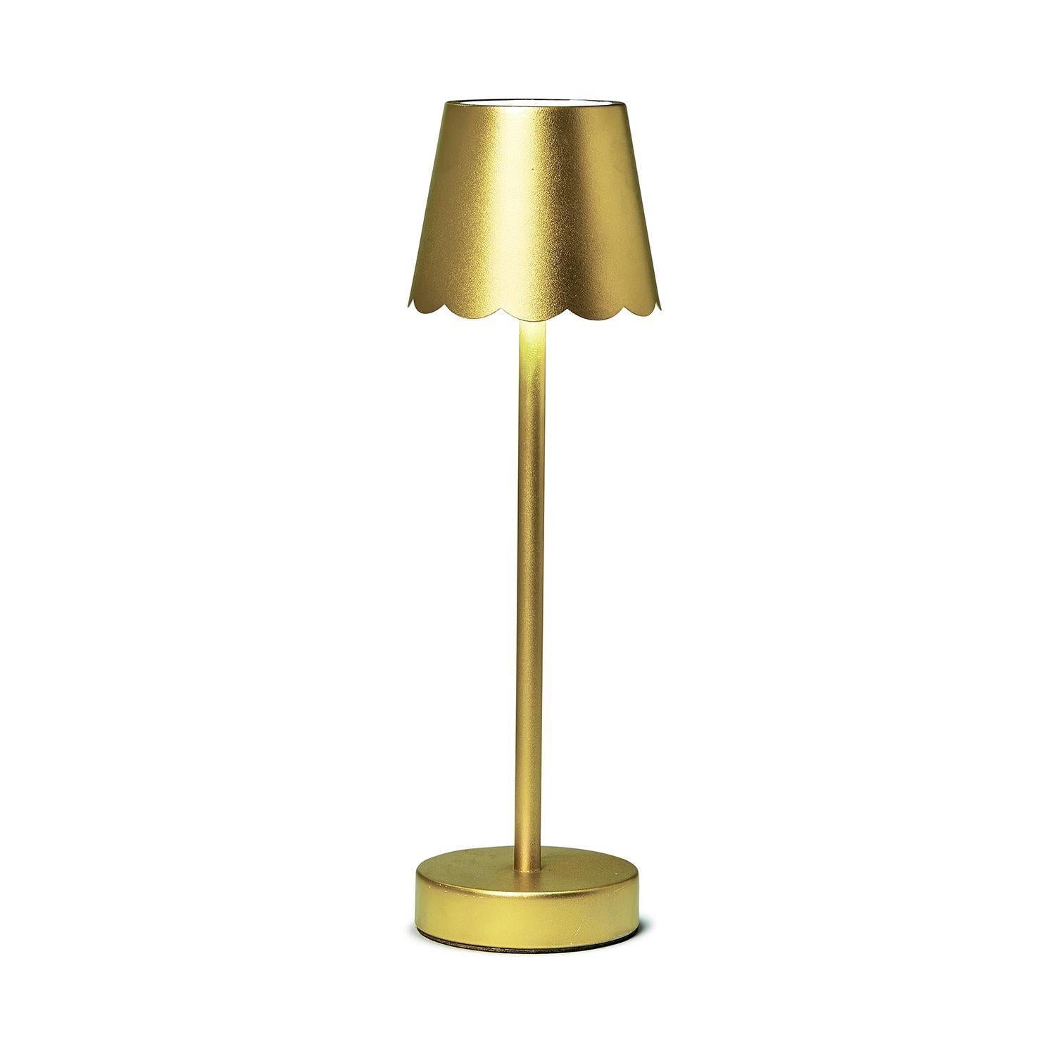Gold Scalloped Shade Lamp