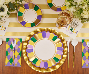 Scalloped Dinner Plate Lets Mardi