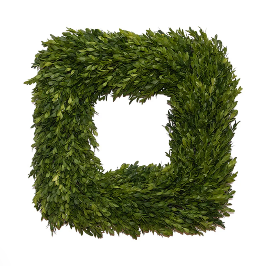 Square Boxwood Wreath 18"