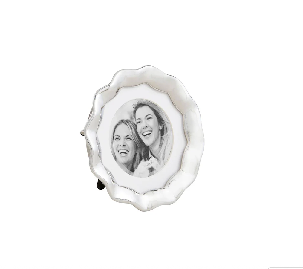 Wavy Frame