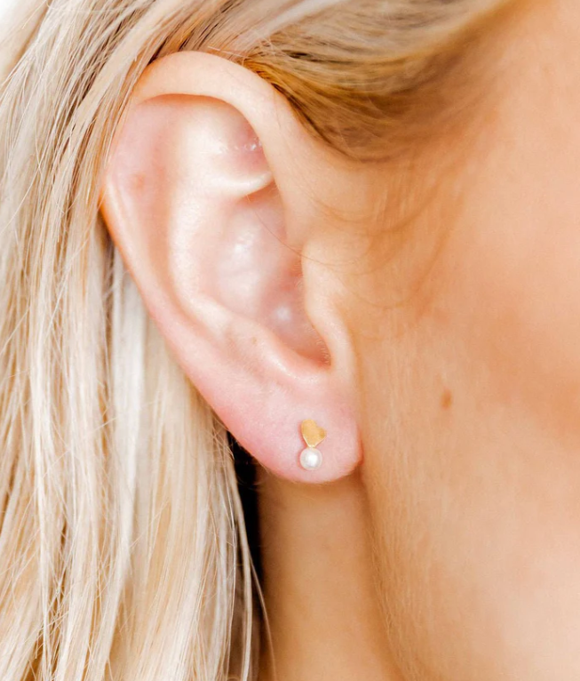 Screwback Stud - Heidi Pearl Heart
