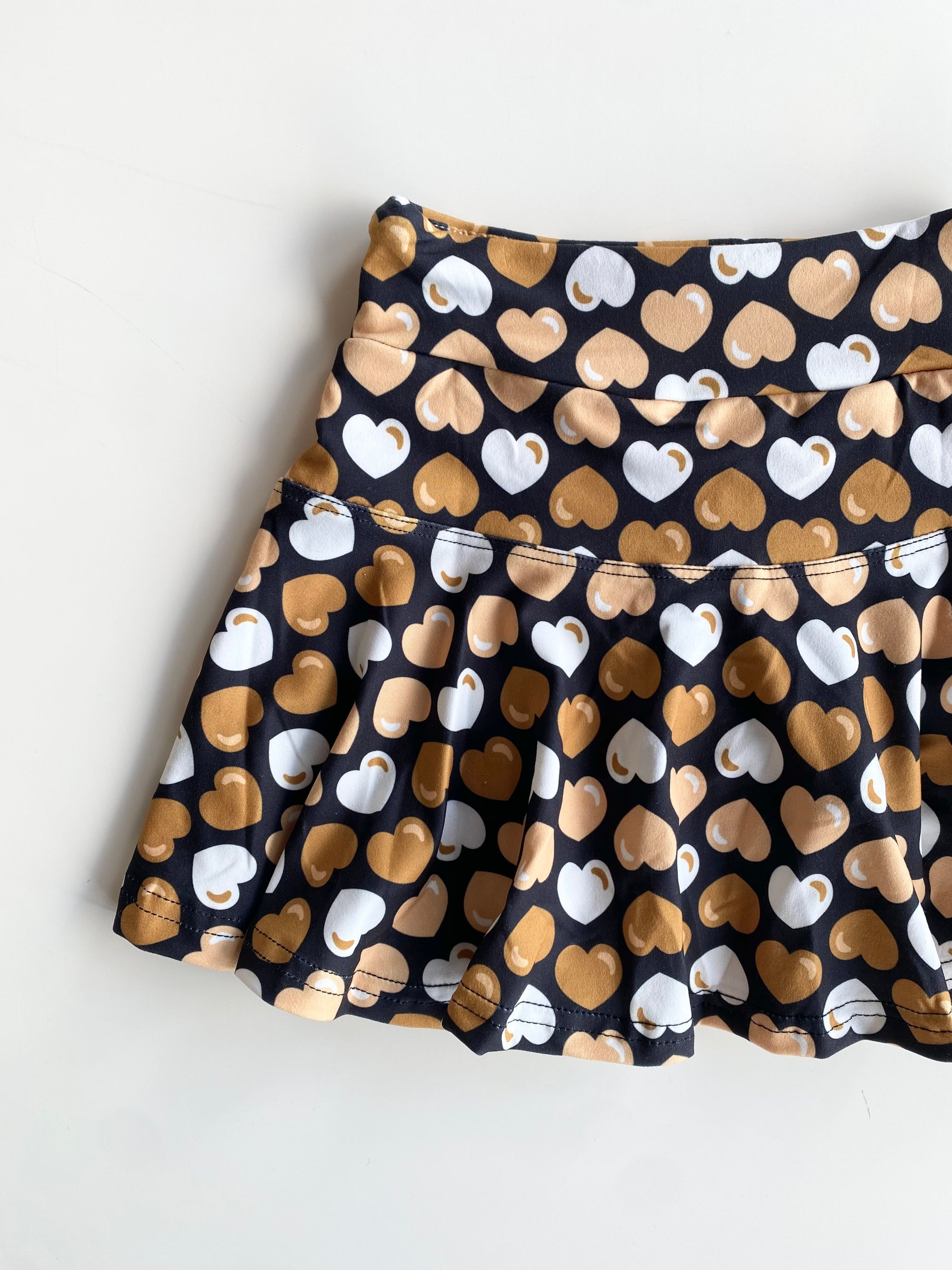 K- Blk/Gld Heart Skort