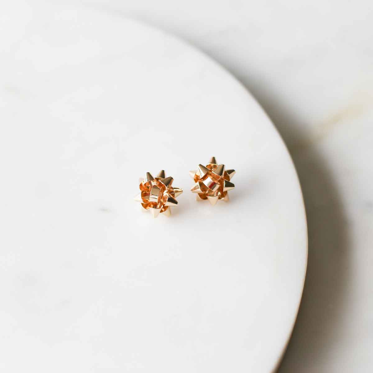Gold Gift Bow Post Earrings Gold 1"
