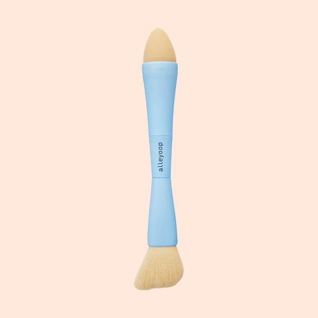 Multi-Tasker 4-in-1 Makeup Brush